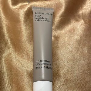 SALE‼️ LIVING PROOF NOURISHING STYLING CREAM